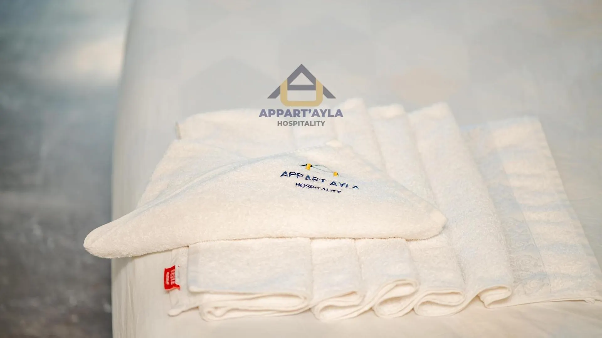 Daire Bright Spacious Suite- By Appart'Ayla Kazablanka